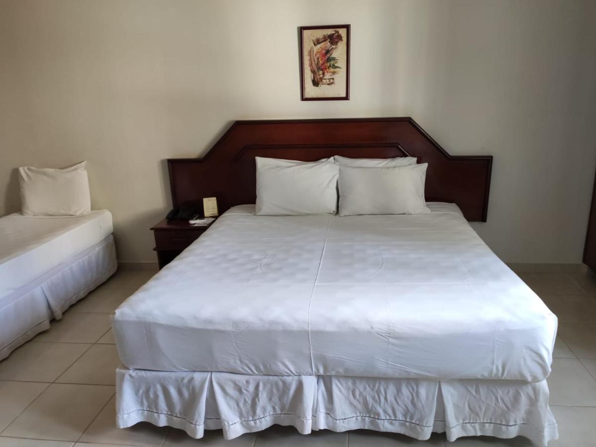 Suite Hot Springs B3 Hoteis Hospedagem - Ate 4 Adultos Caldas Novas Dış mekan fotoğraf