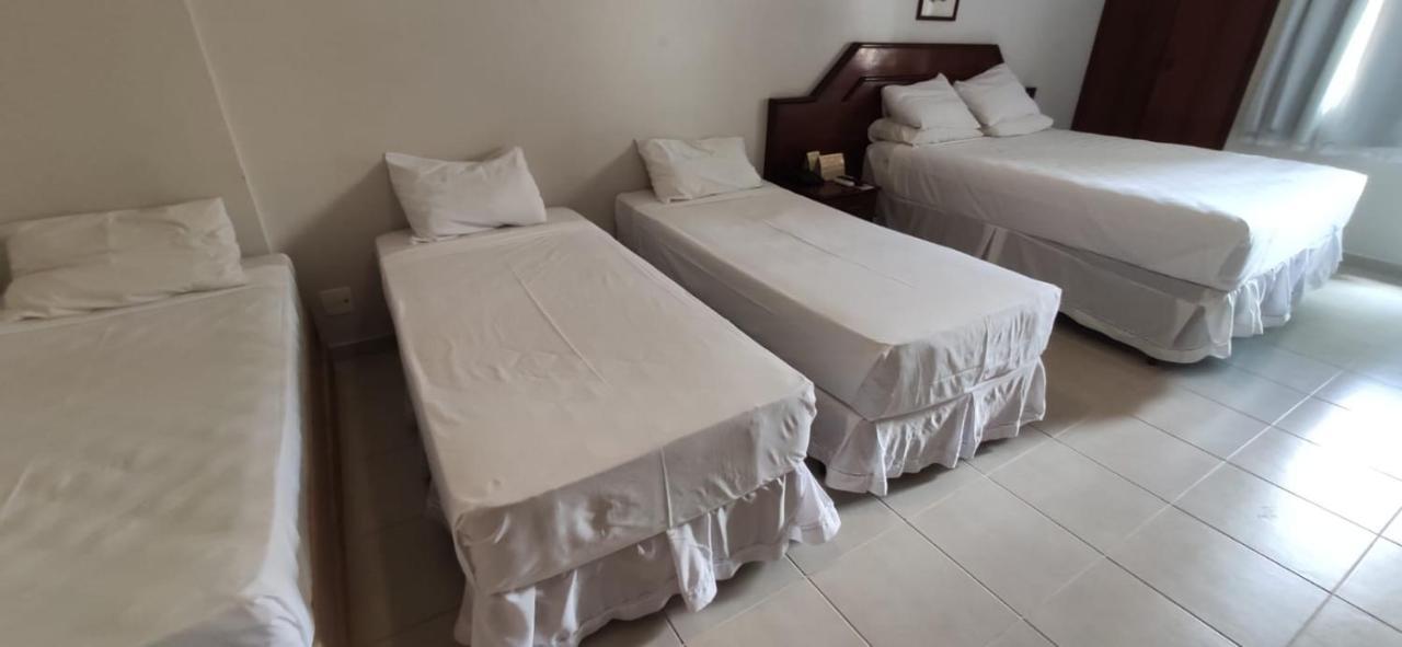 Suite Hot Springs B3 Hoteis Hospedagem - Ate 4 Adultos Caldas Novas Dış mekan fotoğraf
